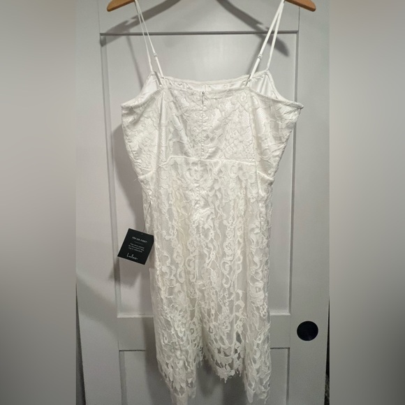 Romantic Fate White Lace Bodycon Mini Dress White - Picture 4 of 6